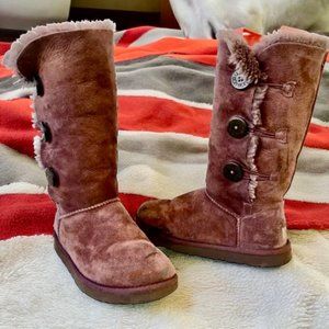 UGG Australia Bailey Button Boot Suede Sheepskin